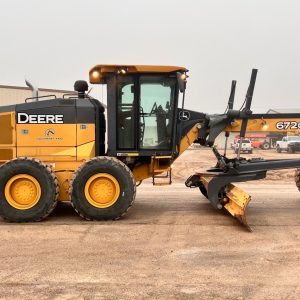 2015 DEERE  672G