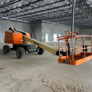 2019 JLG  400S