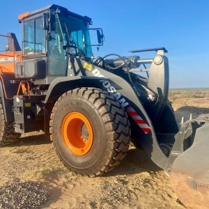 2022 DOOSAN DL320-7 US11